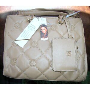 Daisy Fuentes Beige Quilted Leather Tote With Wallet & Chain Straps